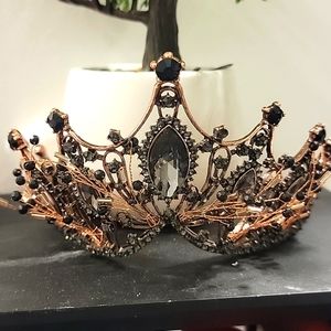 Gothic crown